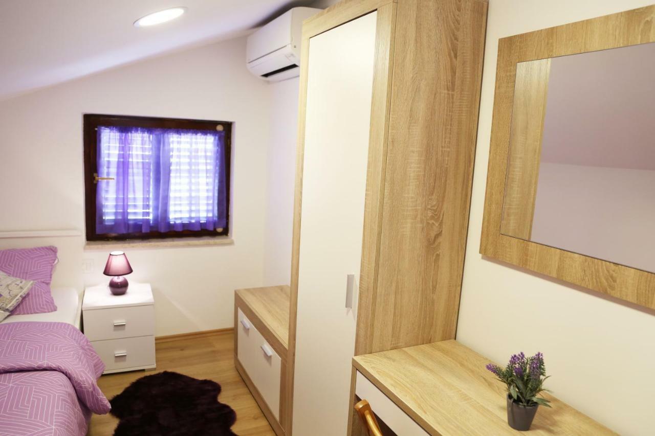 New, Sunny Apartment Surrounded By Nature Omišalj Buitenkant foto